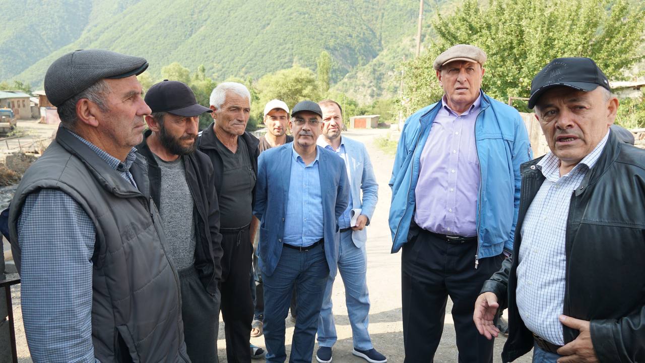 Абдулмуслим Абдулмуслимов дал ряд поручений по итогам визита в Рутульский район