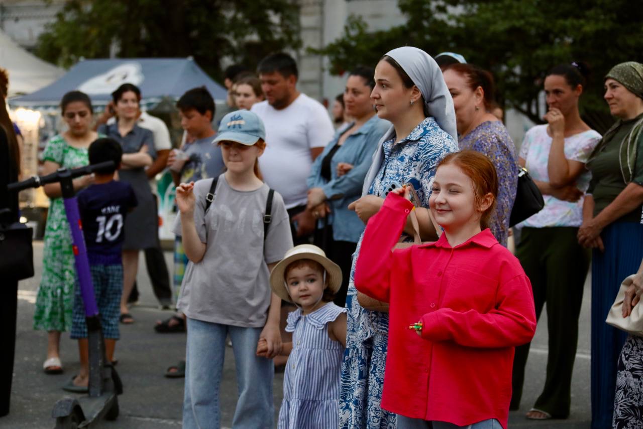 Абдулмуслим Абдулмуслимов дал старт молодежному фестивалю DAGFEST в Махачкале