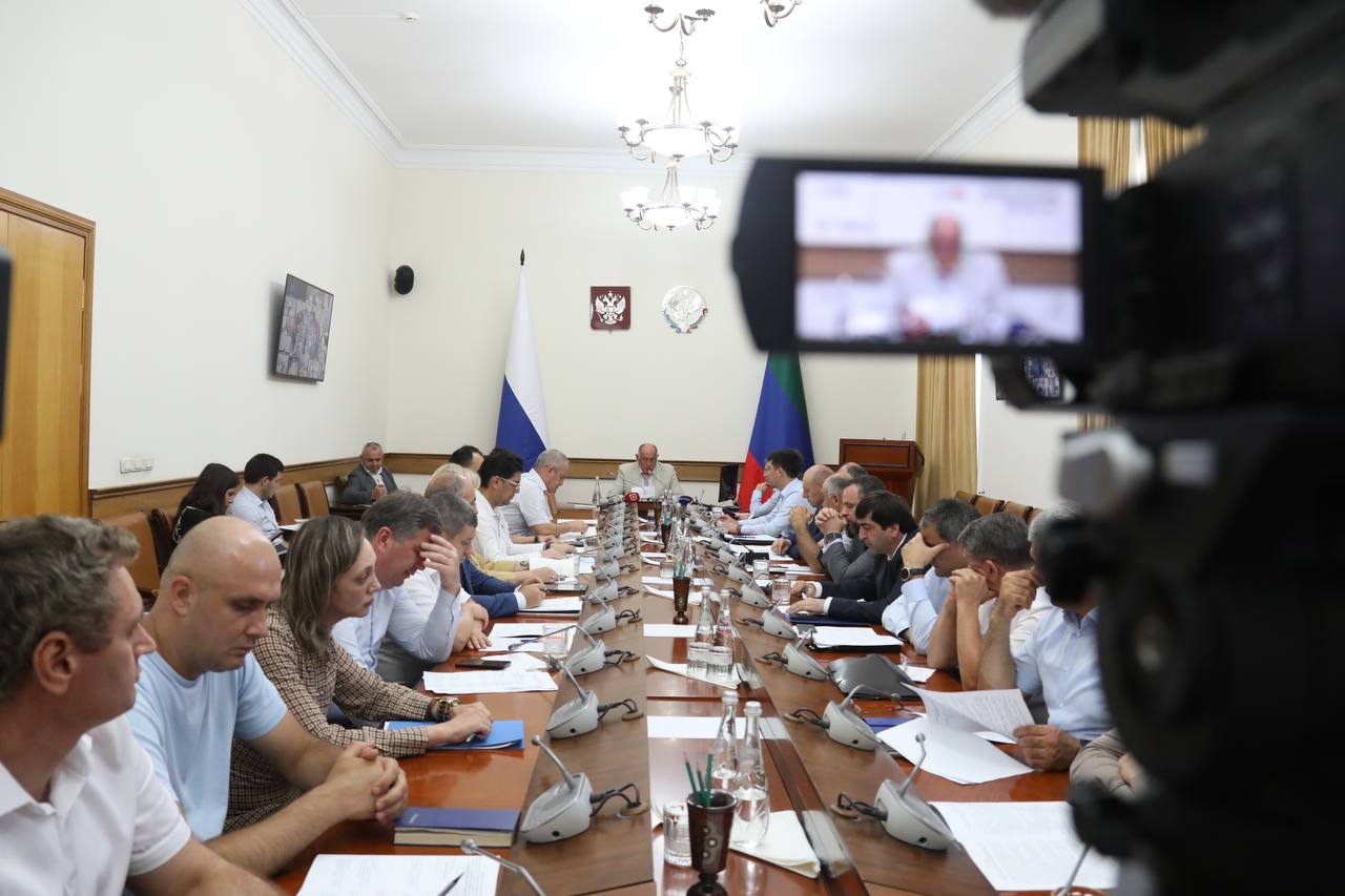 Подготовку объектов ЖКХ к зиме обсудили в Правительстве Дагестана