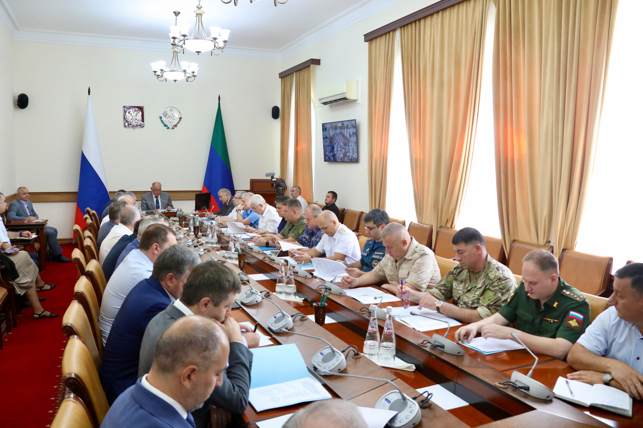 Абдулмуслим Абдулмуслимов провёл заседание Оперативного штаба РД