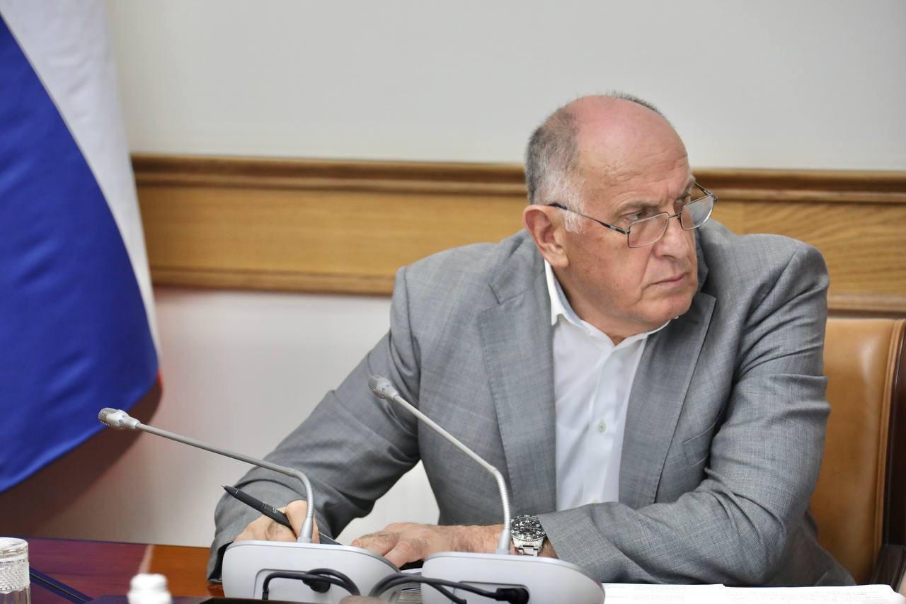 Премьер Дагестана призвал глав муниципалитетов активнее работать над сбором налогов