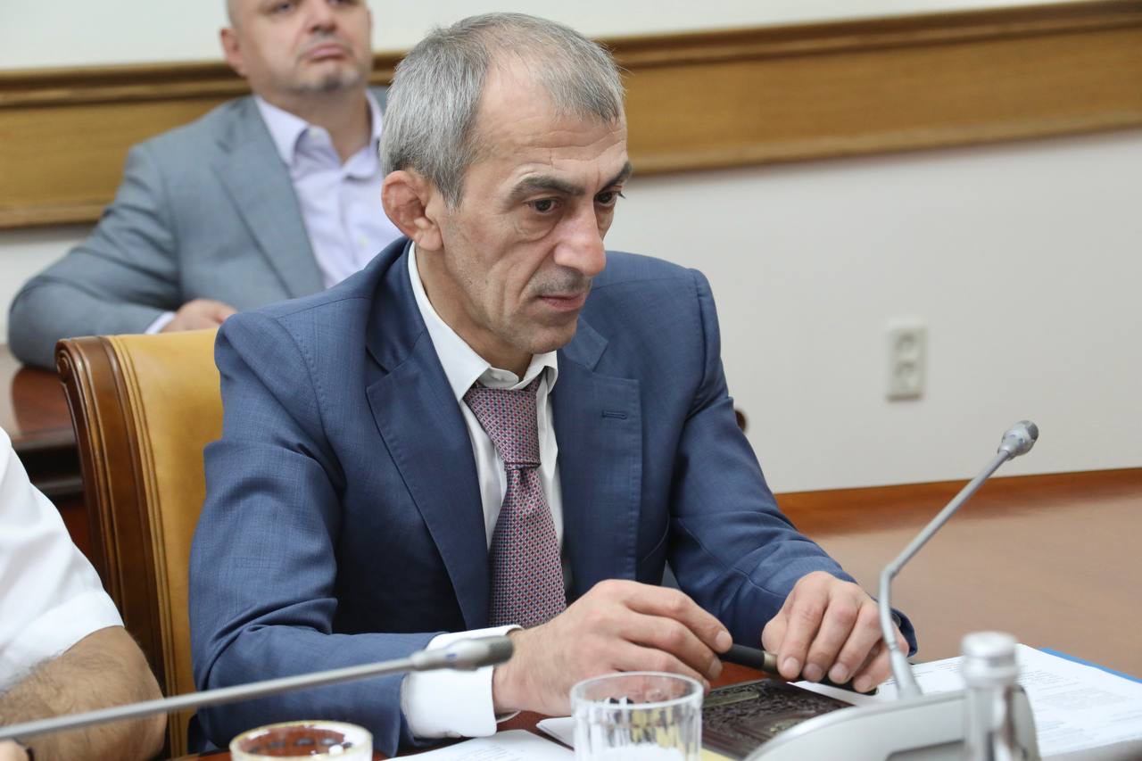 Премьер Дагестана призвал глав муниципалитетов активнее работать над сбором налогов