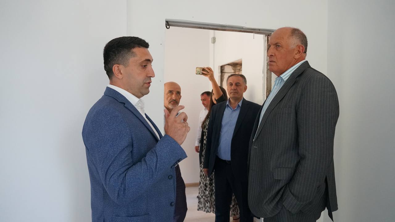 По программе Росмолодежи в Табасаранском районе ремонтируют молодежный центр