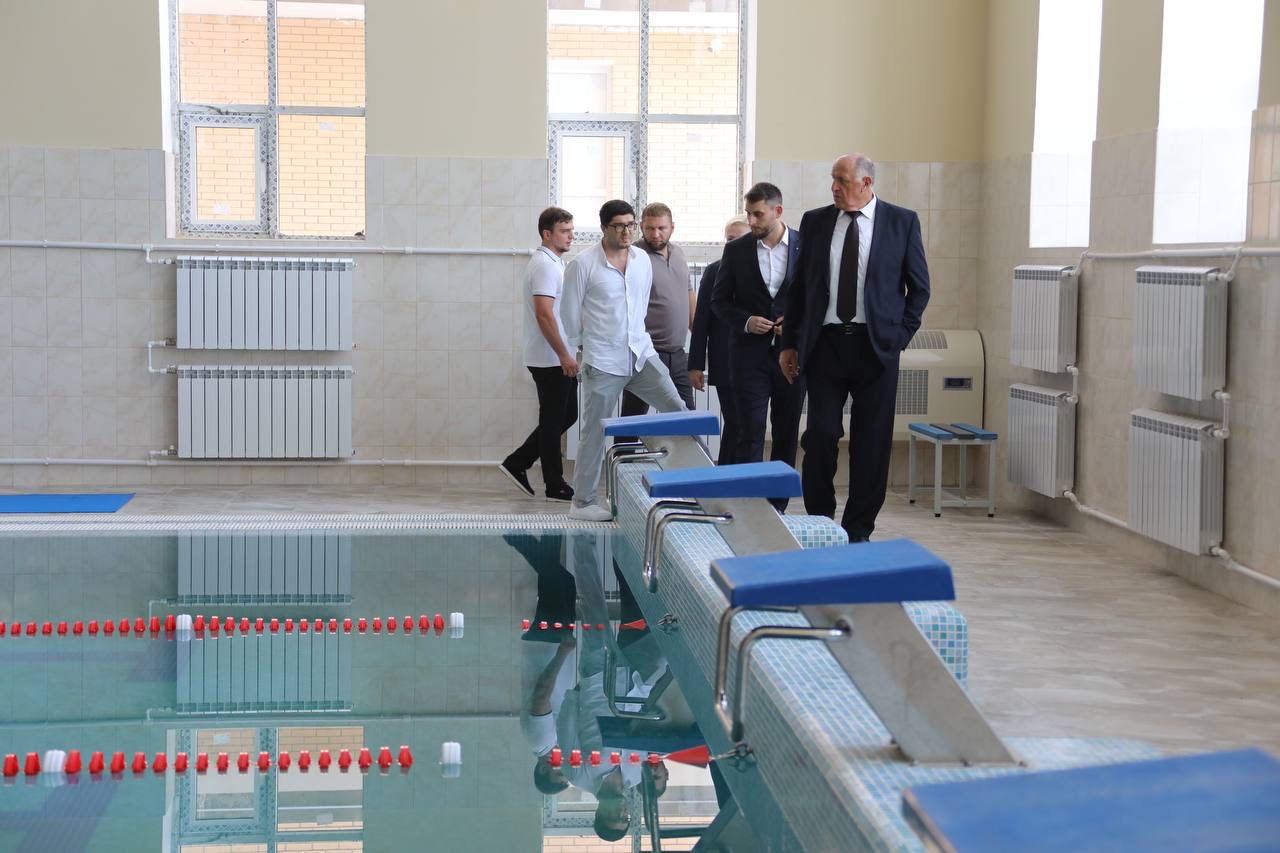 Абдулмуслим Абдулмуслимов принял участие в открытии новой школы на 1224 места имени Героя РФ  Магомеджанова в Каспийске