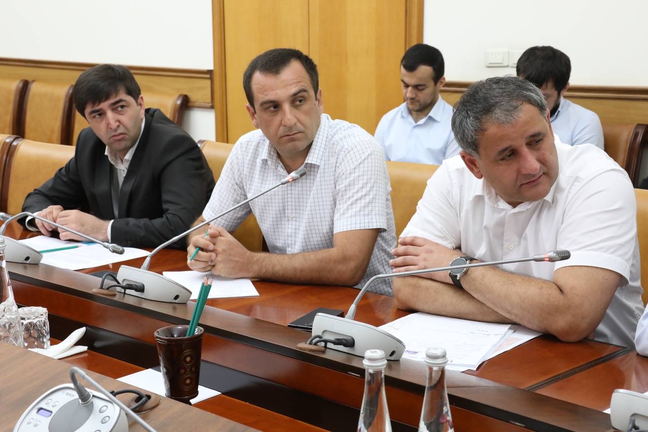 В Дагестане продолжается строительство склада «Озон»