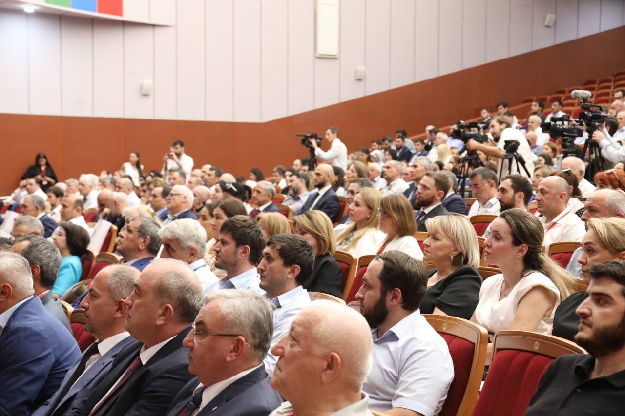 Более тысячи человек приняли участие в экономическом форуме к 100-летию Минэкономразвития Дагестана