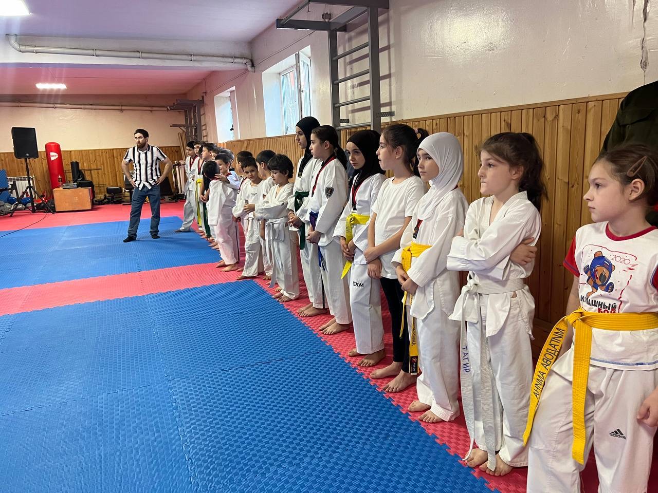 В Махачкале прошло чествование серебряного призёра Паралимпийских игр по тхэквондо Алиасхаба Рамазанова