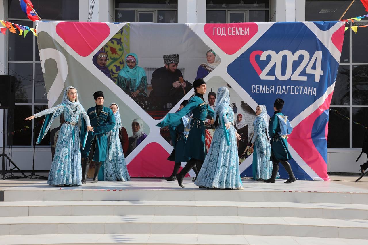 Абдулмуслим Абдулмуслимов принял участие в празднике «Семья Дагестана» в Кизлярском районе