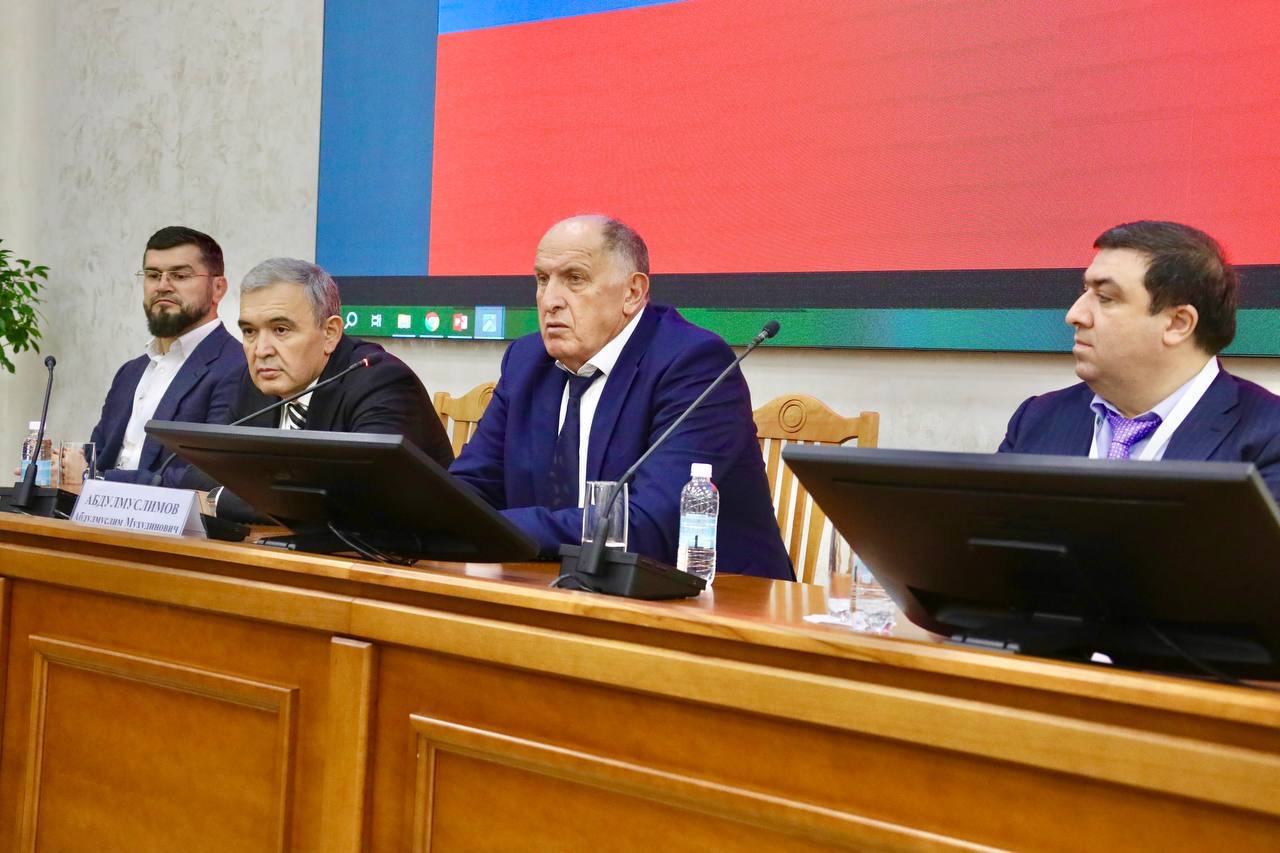Абдулмуслим Абдулмуслимов встретился с дагестанцами-студентами московского аграрного университета