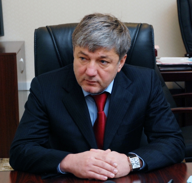  Р.Курбанов принял участие в церемонии вручения наград по итогам проведенных выборов 20.10.2010 г.
