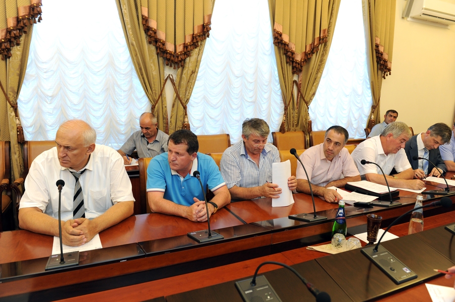 В правительстве обсуждены вопросы развития животноводства