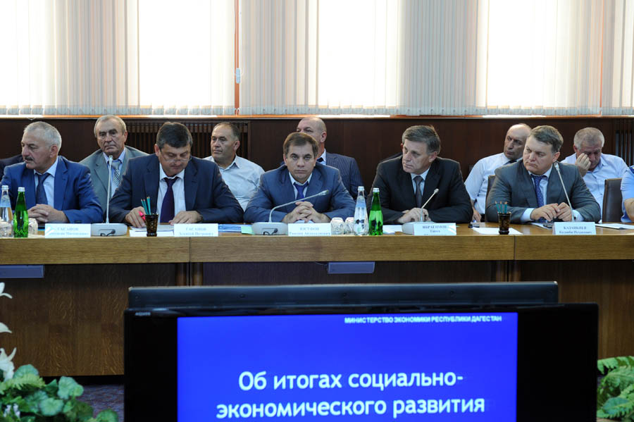 С управлением по принципу отложенного конфликта в республике надо заканчивать
