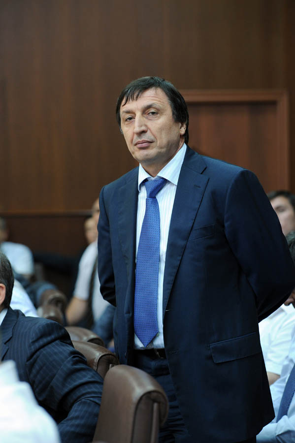 С управлением по принципу отложенного конфликта в республике надо заканчивать