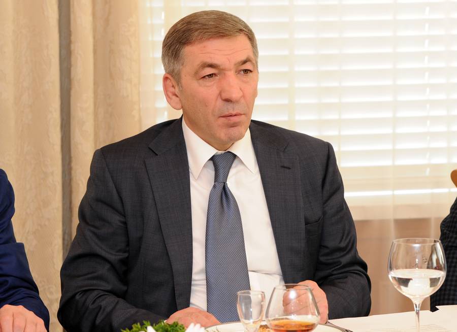 Под сиянье звезд Героев