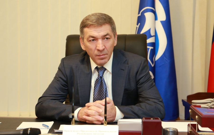 А.Гамидов: «Одна из основных задач руководства республики - максимально помогать людям»