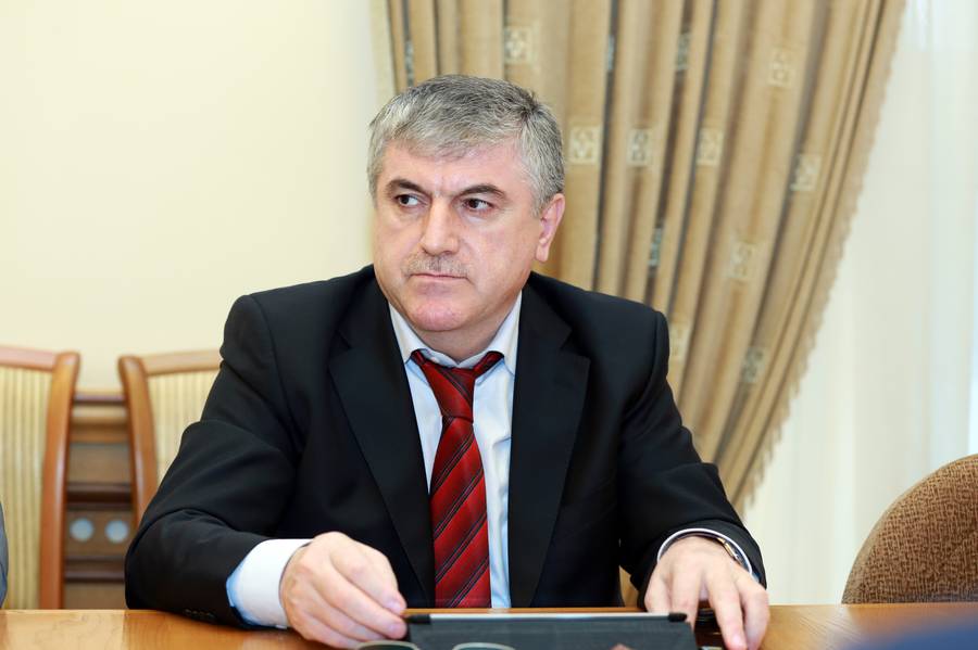 Продвигать лизинговую сферу