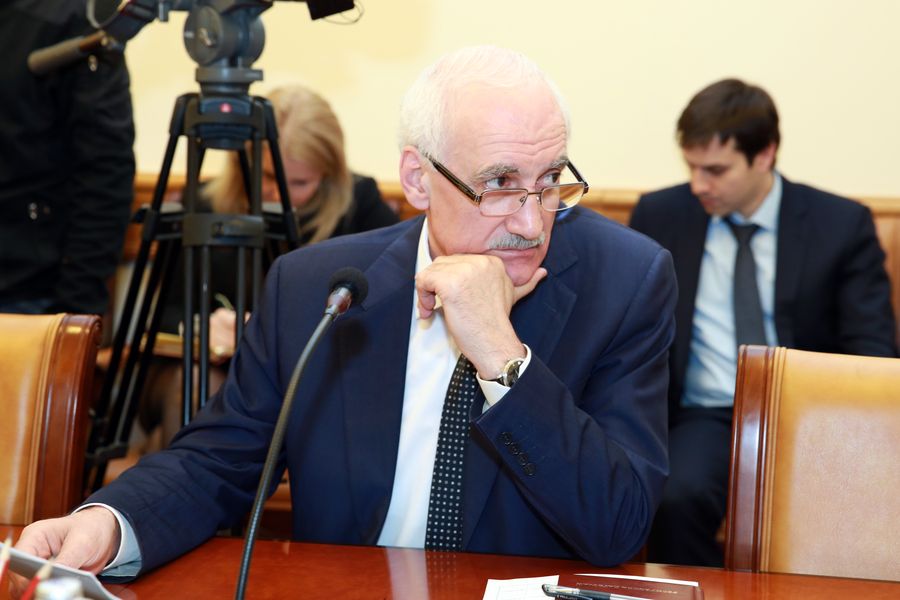 А.Гамидов провел встречу с членами Открытого молодежного правительства
