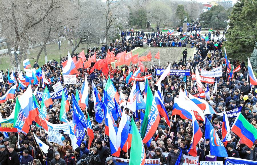 В Дагестане состоялся митинг в поддержку жителей Крыма