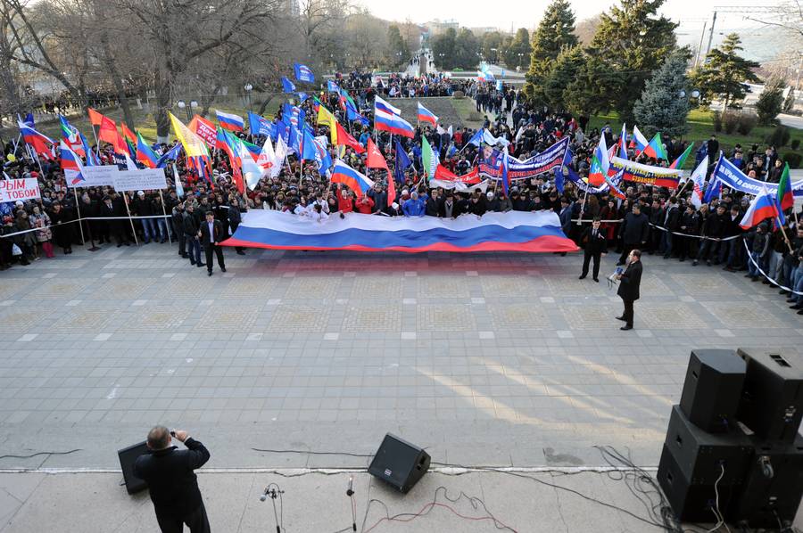 В Дагестане прошел марш в поддержку итогов референдума в Крыму
