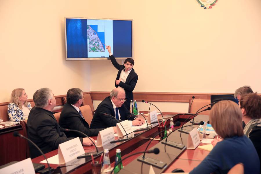 А. Карибов встретился с представителями компании «Нафта-Москва»
