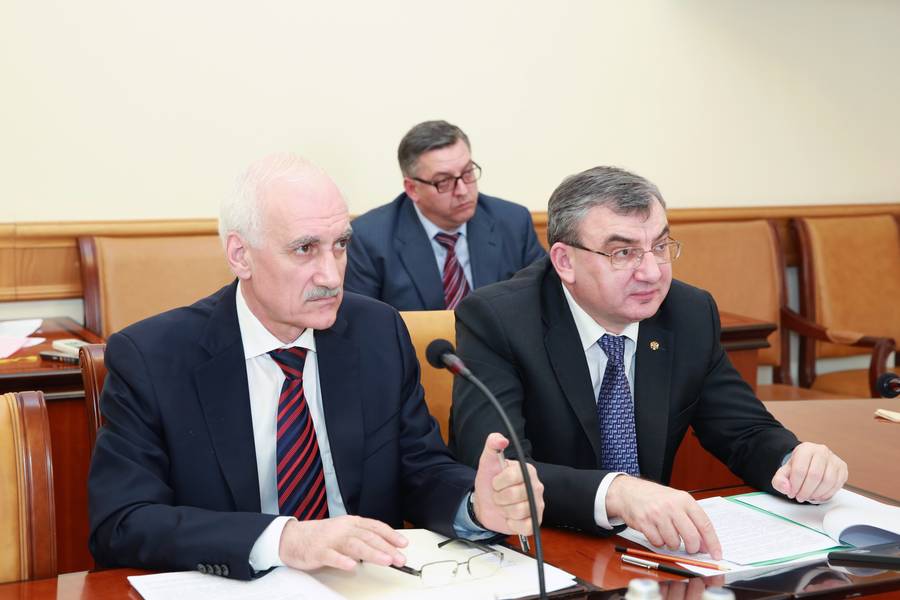 В Правительстве Дагестана обсудили вопрос проведения весенних полевых работ