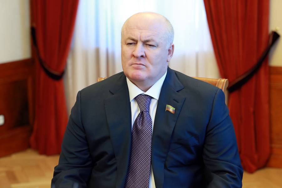 Р. Абдулатипов назначил и.о. мэра Махачкалы