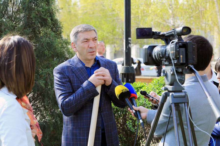 А.Гамидов: «Наши дети должны расти в чистоте»