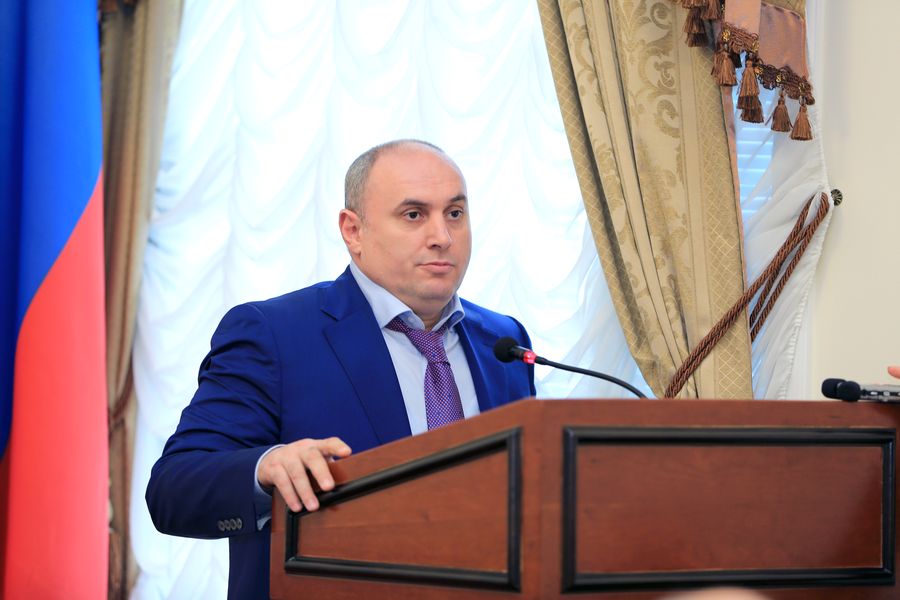 В Правительстве Дагестана обсуждены меры   по реализации Указа Президента России
