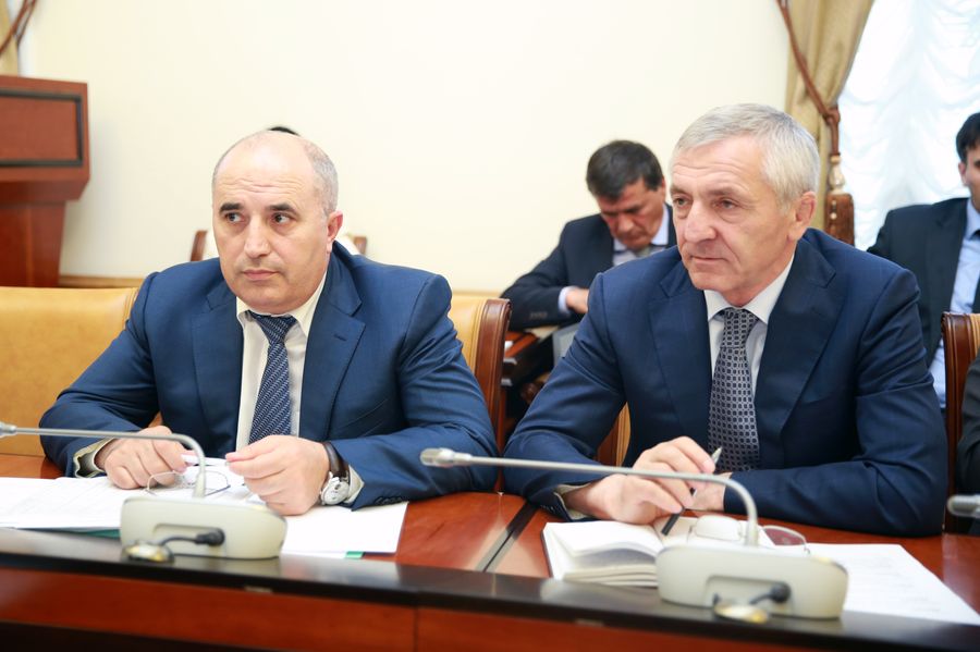 Под руководством Премьер-министра Дагестана состоялось рабочее совещание