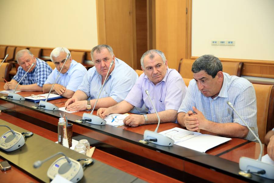 Обсуждены меры по недопущению прорыва реки Терек