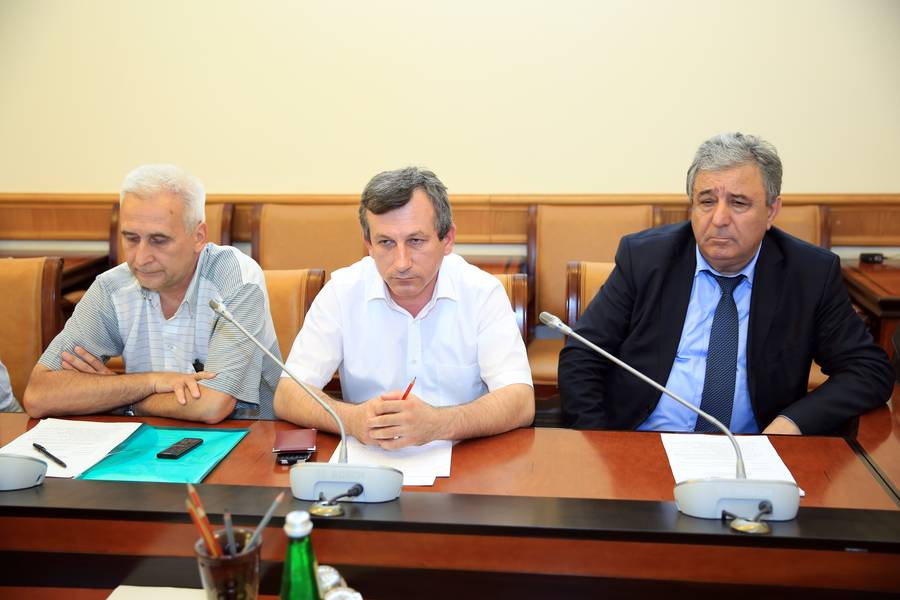 Обсуждены меры по недопущению прорыва реки Терек