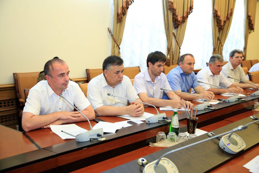 Обсуждены меры по недопущению прорыва реки Терек