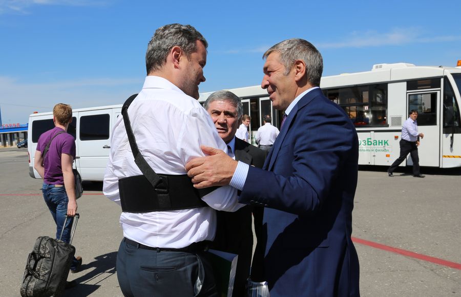 А.Гамидов и К.Левин посетили Кикунинский консервный завод