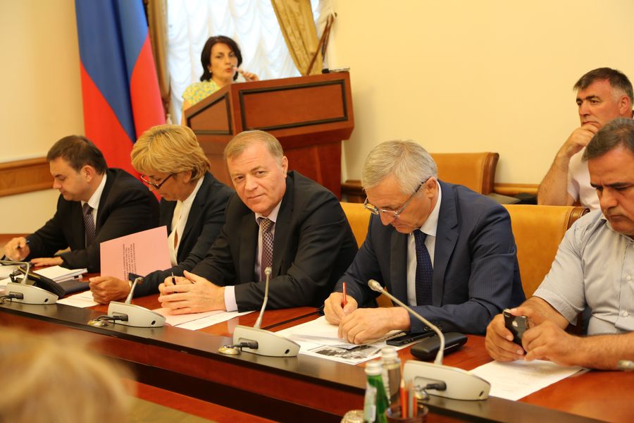 В Правительстве Дагестана принимаются меры по ликвидации задолженности по заработной плате