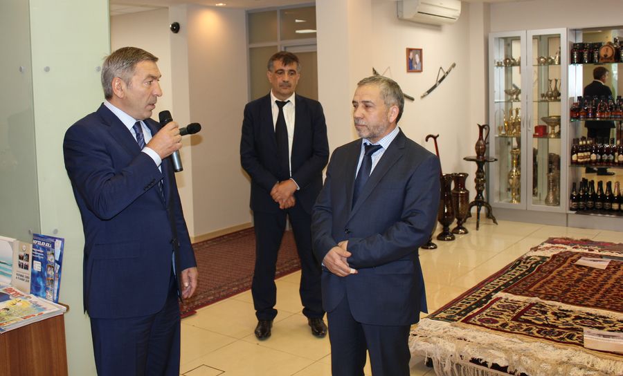 А.Гамидов принял участие в открытии «Торгово-Выставочного дома «Дагестан» в Москве