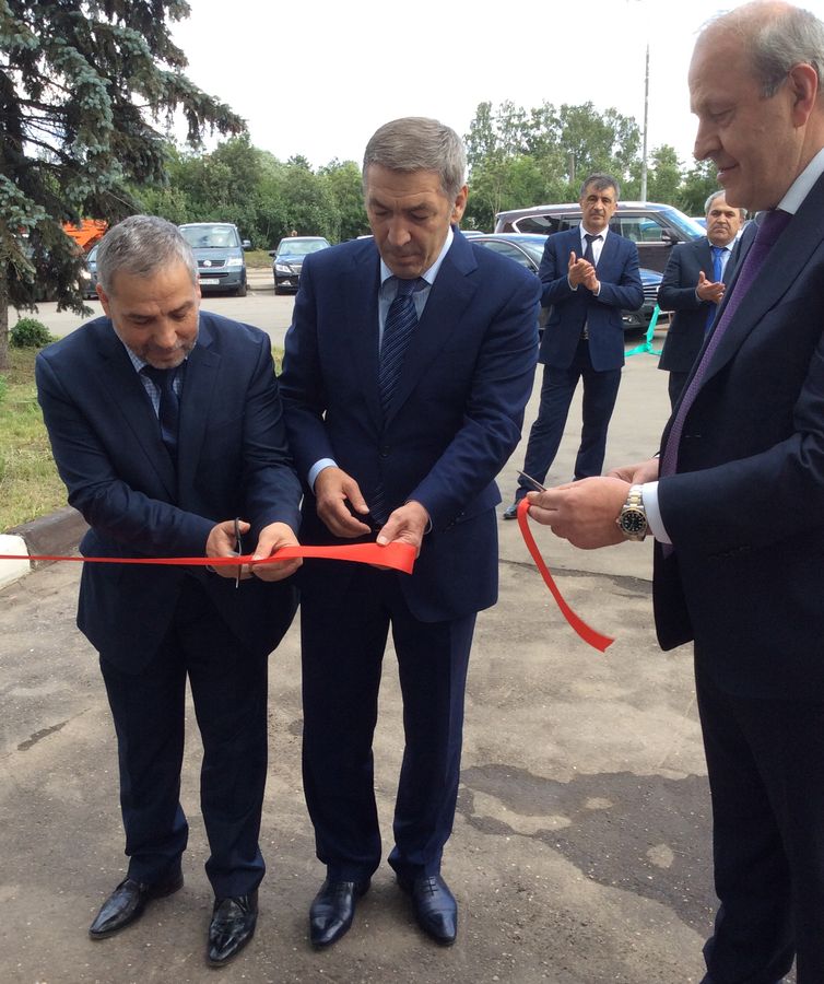 А.Гамидов принял участие в открытии «Торгово-Выставочного дома «Дагестан» в Москве
