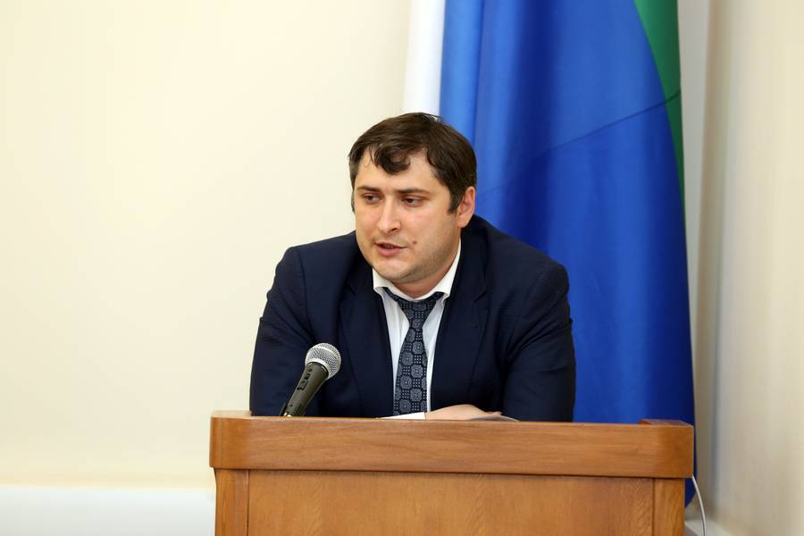 А.Карибов: «Незамедлительно принять меры по погашению задолженности по заработной плате»