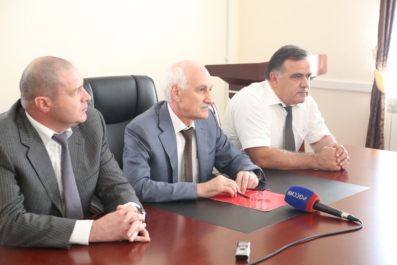 Работникам Минюста РД представили нового руководителя