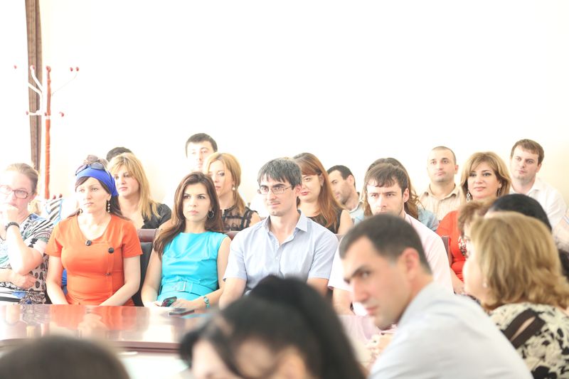 Работникам Минюста РД представили нового руководителя