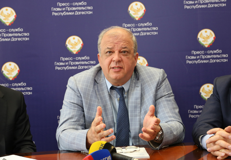Вопрос ограничения полетов махачкалинского аэропорта обсудили на пресс-брифинге в Правительстве Дагестана