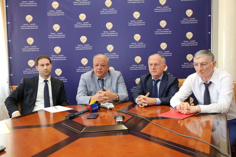 Вопрос ограничения полетов махачкалинского аэропорта обсудили на пресс-брифинге в Правительстве Дагестана