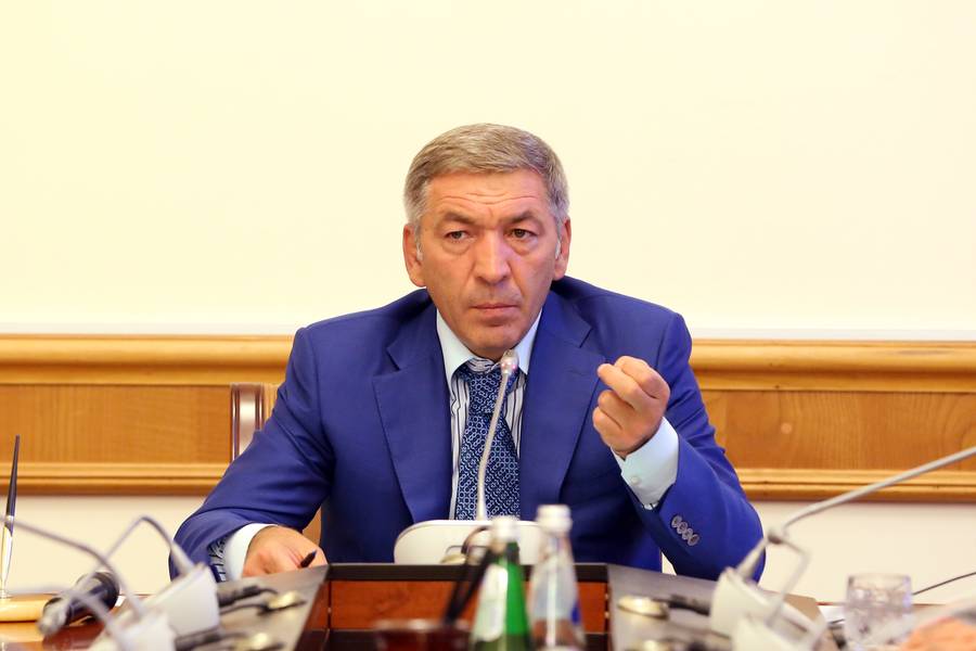 Рассмотрены меры по подготовке общеобразовательных организаций к новому учебному году