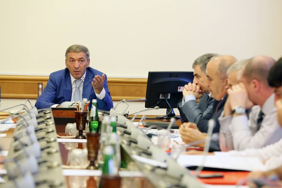Обсуждены вопросы обеспечения потребностей республики в строительном песке