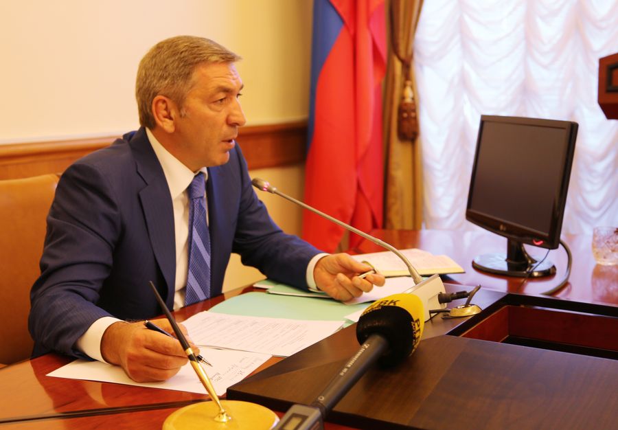 А.Гамидов: «На рынках республики должны быть созданы комфортные условия и для продавцов, и для покупателей»