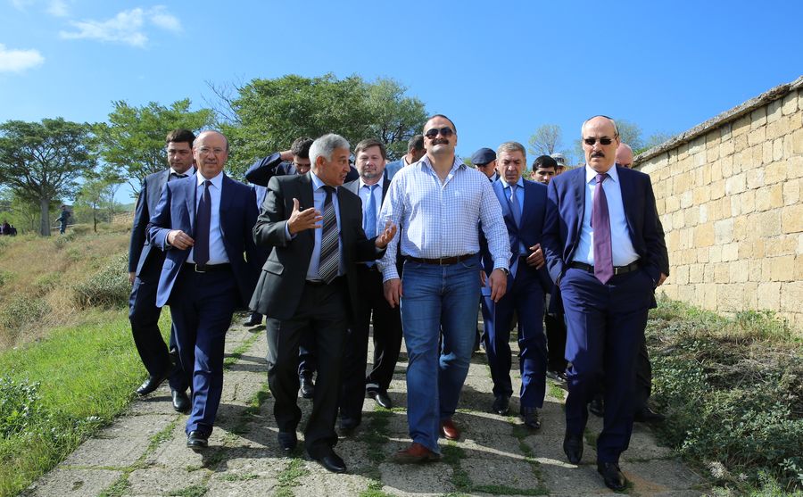 Сергей Меликов ознакомился с достопримечательностями Дербента