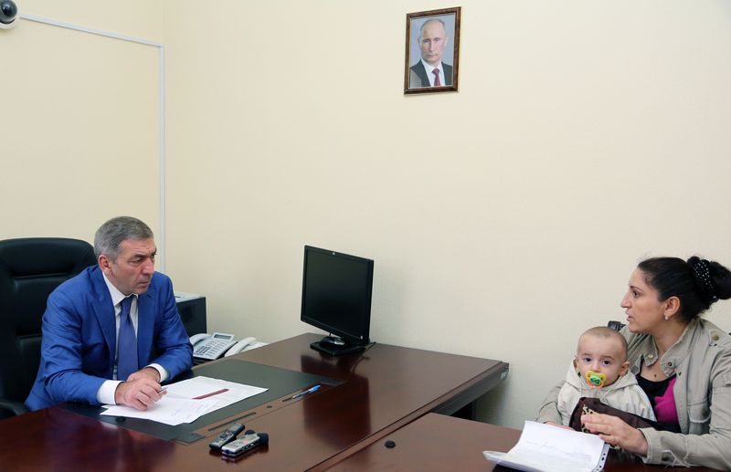 Премьер-министр Дагестана провел прием граждан по личным вопросам