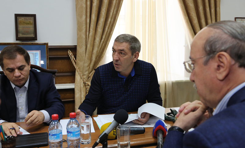 Абдусамад Гамидов: «Дербент достался нам как великое прошлое»