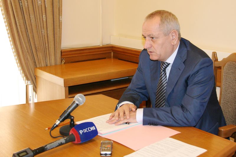 Рамазан Алиев подвел итоги мероприятий по очистке канала им. Октябрьской революции