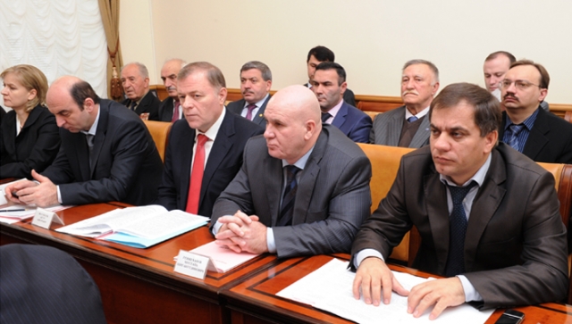 В Правительстве Дагестана обсужден вопрос развития инвестиционного потенциала и реализации инвестиционных проектов в РД 