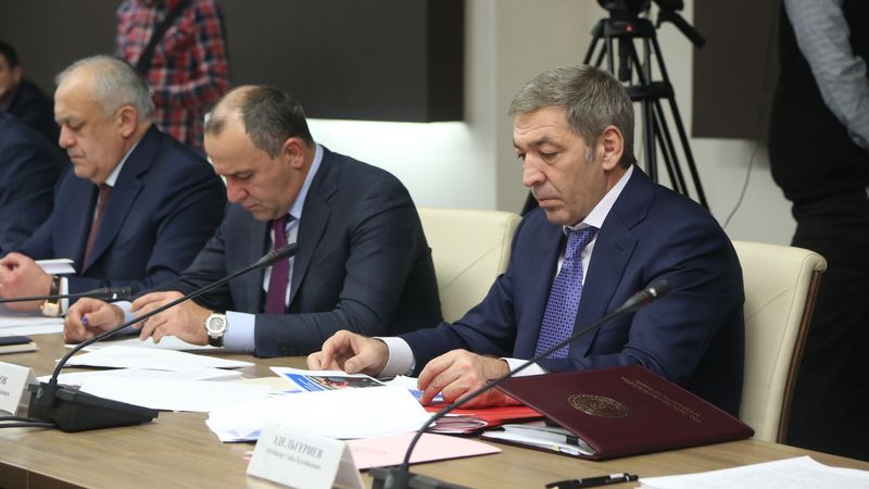 Абдусамад Гамидов принял участие в заседание Совета при Полпреде Президента РФ в СКФО